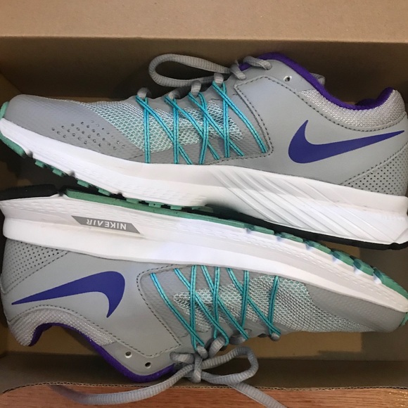 Womens nike air (size 6 ) - Picture 2 of 5